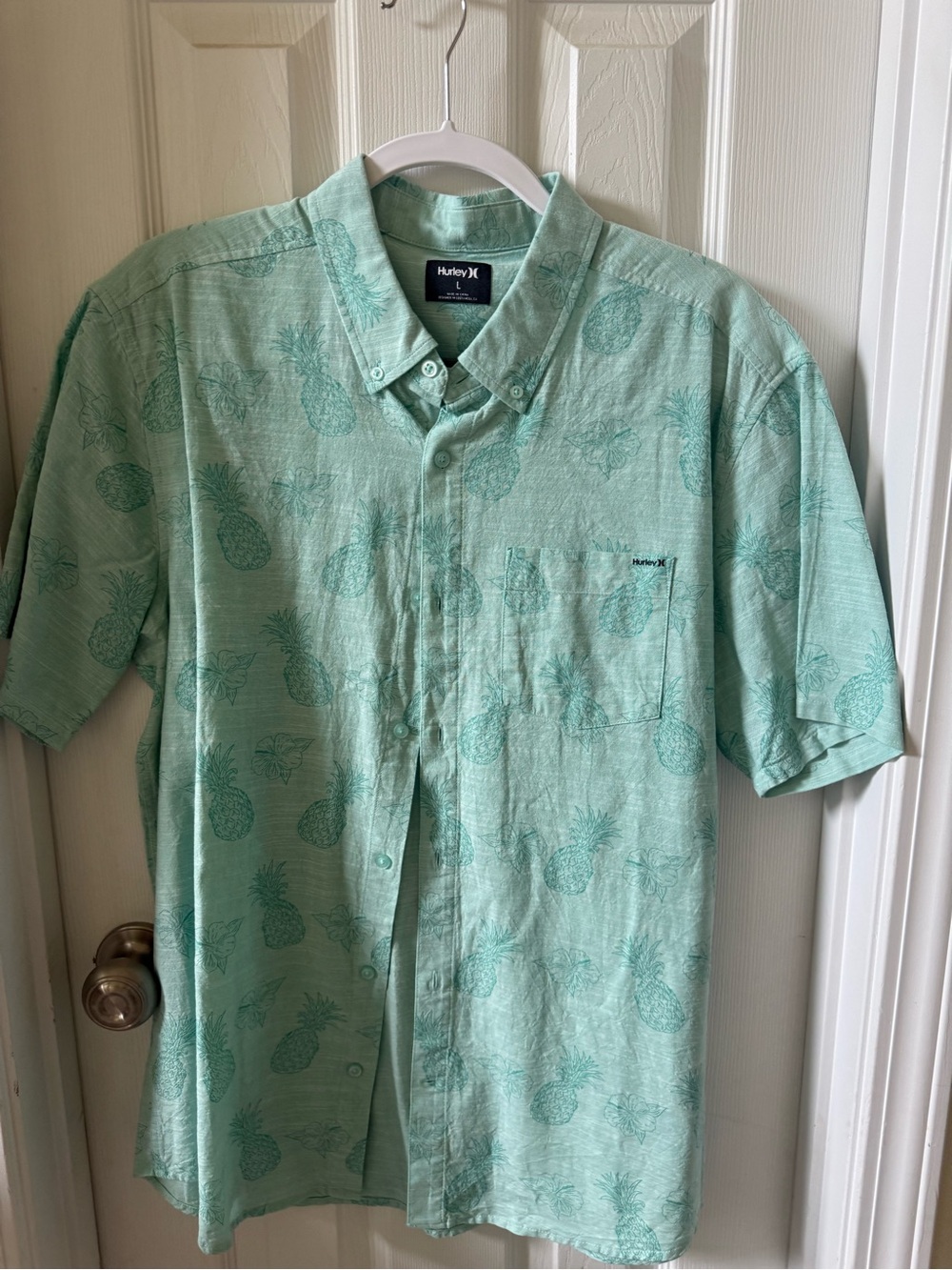 Hurley Men's Mint Green Pineapple Print Short-Sleeve Button-Up Shirt